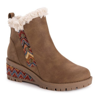  MUK LUKS Women's Norway Halden Wedge Booties