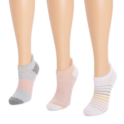  Muk Luks Women's 3 Pack Nylon Compression Ankle Socks